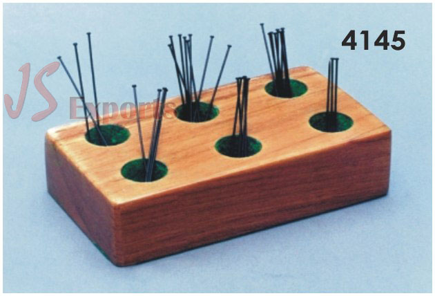 ENTOMOLOGICAL PINS STORAGE BOX